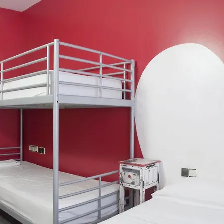 Guest house Revolutum