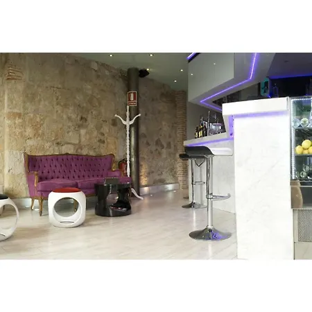 Maison d'hôtes Revolutum 2*