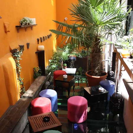 招待所 Revolutum 2*