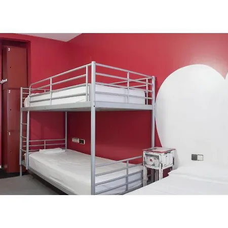 招待所 Revolutum 2*