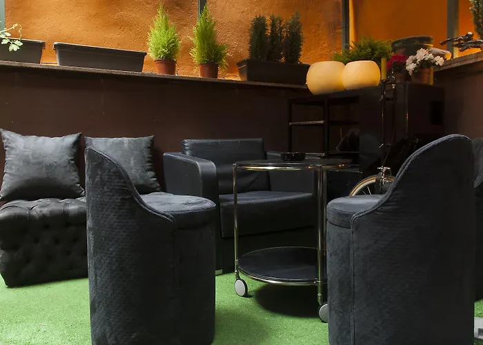 Revolutum Guest house 2*